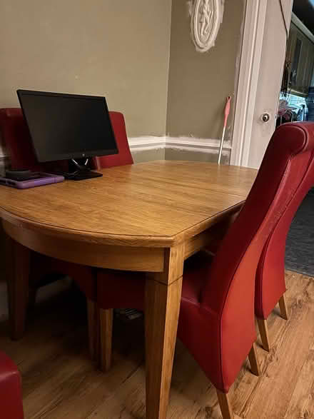 Photo of free Extending Dining Table (SE12 8DL) #4