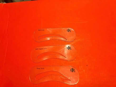 Photo of free Benefits eyebrow stencils (BR1) #1