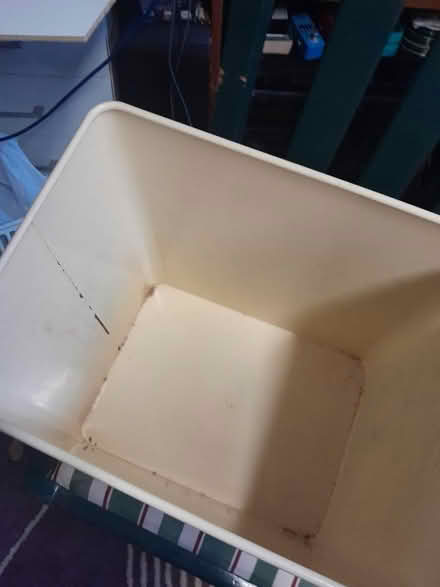 Photo of free Metal Bread bin (Sidcup DA14) #3
