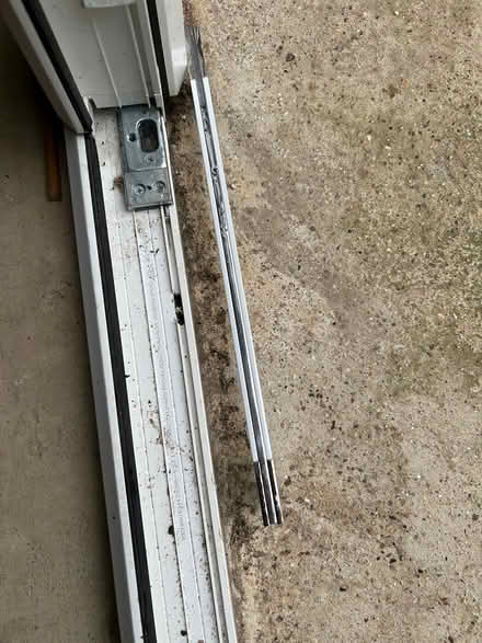 Photo of free Kitchen cupboard handles (West horndon) #1