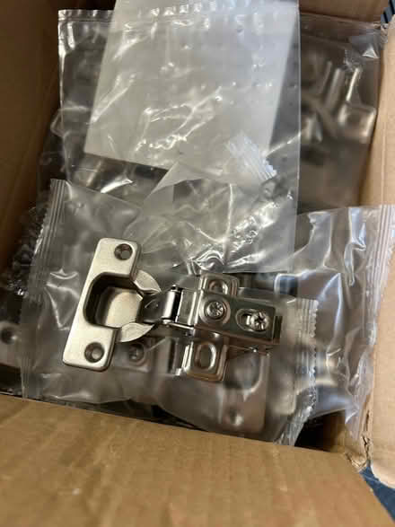 Photo of free Kitchen hinges (West horndon) #2