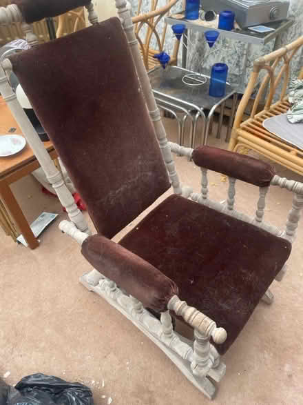 Photo of free Rocking chair (Sk9 5qb) #1