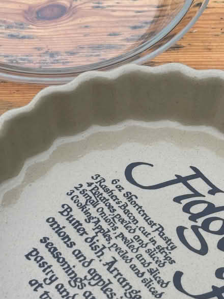 Photo of free Two pie dishes (Kidderminster DY10) #1