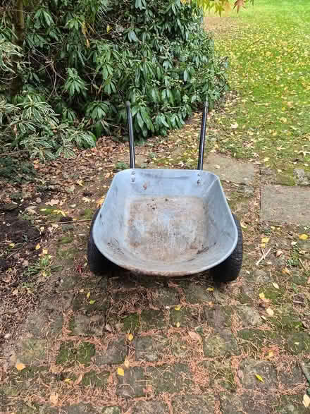 Photo of free Wheelbarrow (Farnham Common SL2) #4
