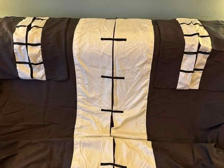 Photo of free Silk duvet cover and pillow covers (Lake Merritt Oakland CA) #1