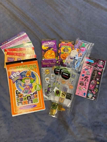 Photo of free Assorted Halloween stickers (Dean EH4) #1