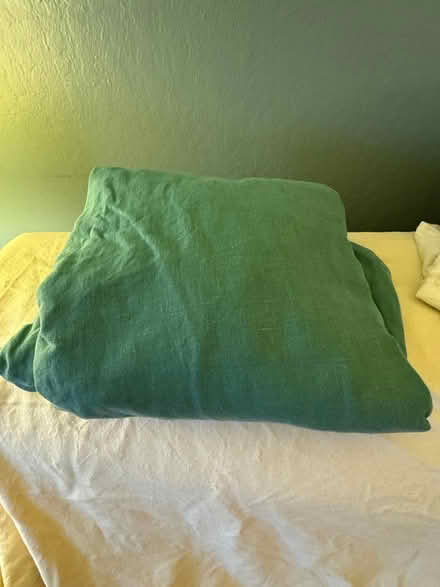 Photo of free Green linen bedsheet (Lake Merritt Oakland CA) #1