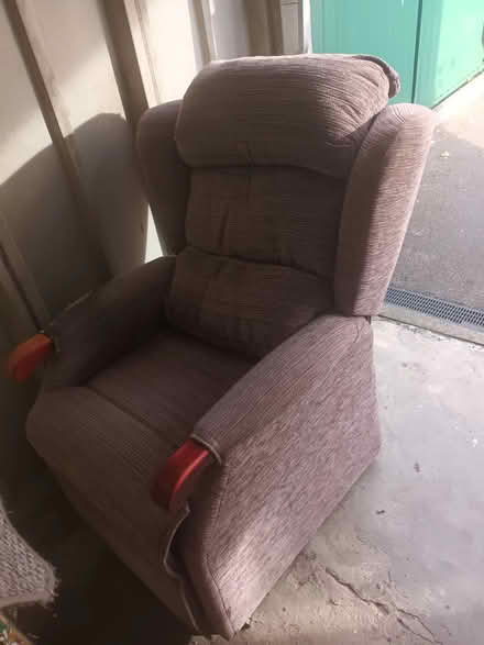 Photo of free Electric rise chair (S188XU) #2
