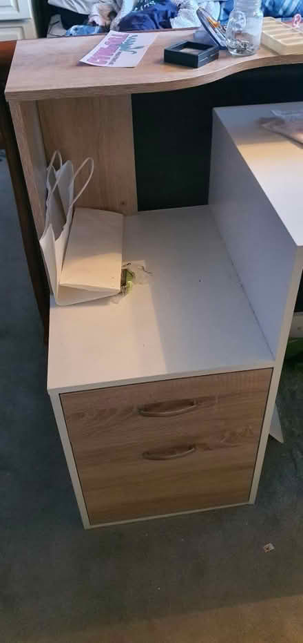 Photo of free Desk (East leake LE12) #2