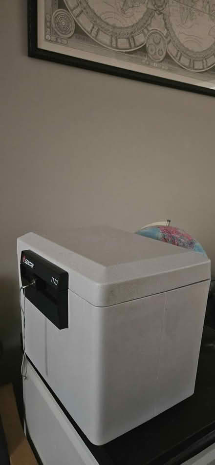 Photo of free Hone or office fireproof safe (dublin 9) #1