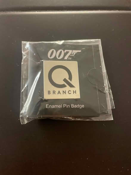 Photo of free James Bond Badge (SW11) #1