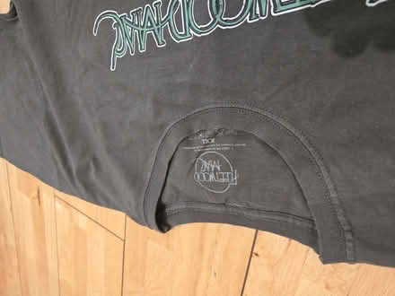 Photo of free christmas pressie lot 25 -fleetwood mac t shirt used xxl (Rochester ME1) #2
