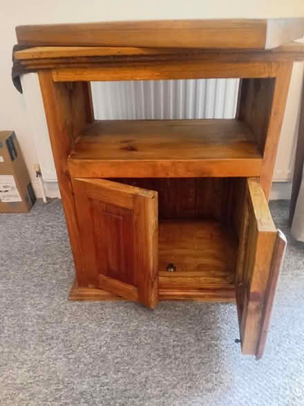 Photo of free TV stand and cabinet (Leigh-on-Sea SS9) #1