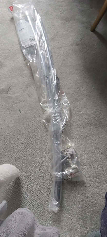 Photo of free curved shower curtain rail (Moseley B13) #2