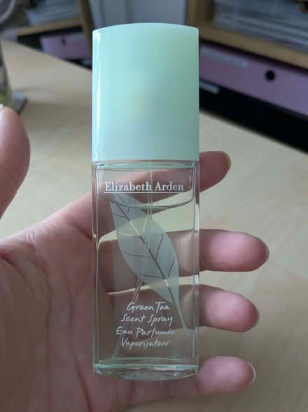 Photo of free Elizabeth Arden Green Tea perfume (Haslucks Green B90) #2