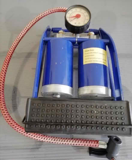 Photo of free Car foot pump (Cheshunt EN7) #1