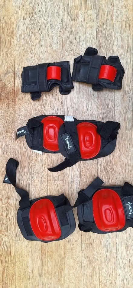 Photo of free Kids knee/elbow/wrist protectors (Camberwell- SE5) #1