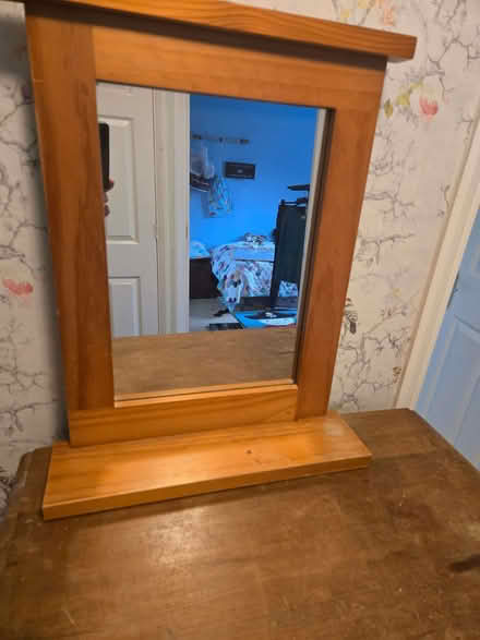 Photo of free chrismas pressie lot 9 - next at home wooden framed mirror (Rochester ME1) #4