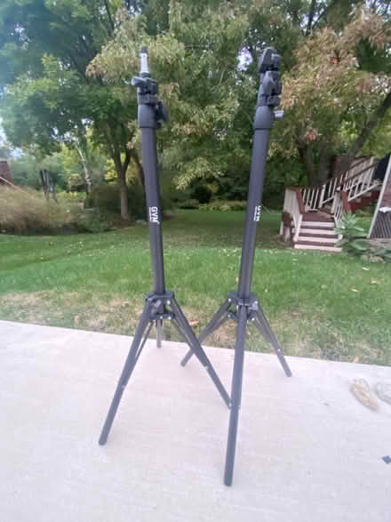Photo of free Broken tripods - for parts perhaps? (Darien - near 75th x Cass Ave.) #3