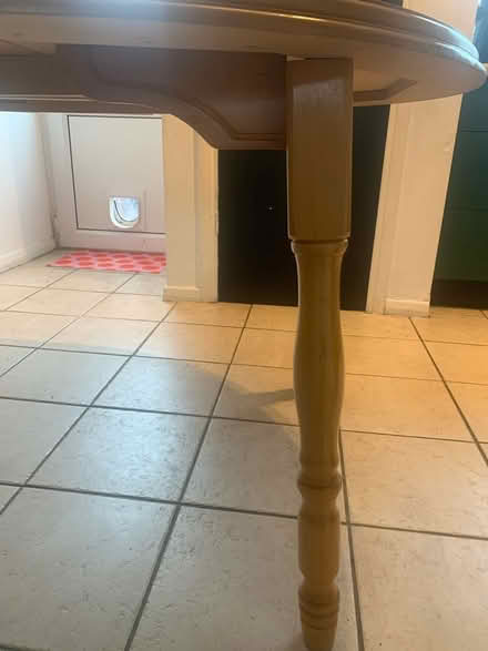 Photo of free Wooden table (De722bg) #4