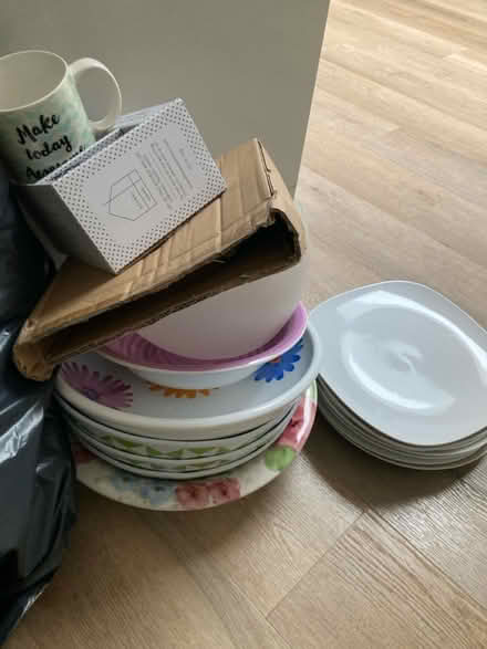 Photo of free Joblot kitchen ware (St Paul’s cray) #1