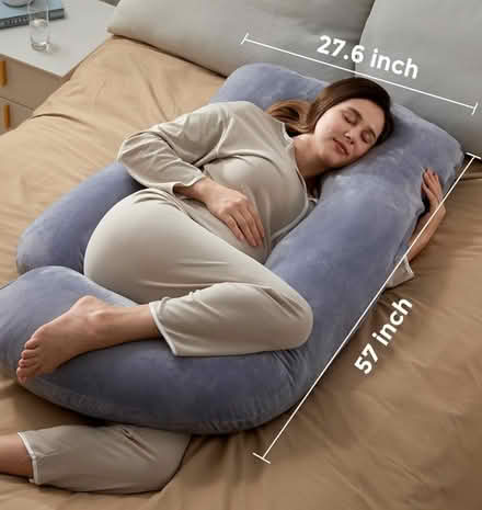 Photo of free Momcozy maternity / feeding pillow (Langwathby CA10) #1