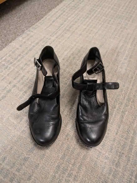 Photo of free Size 6 and a half women's shoes Clarks (Heaton) #1