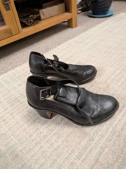 Photo of free Size 6 and a half women's shoes Clarks (Heaton) #2