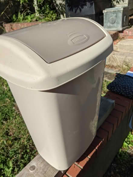 Photo of free pedal bin (sandycove recycle depot) #1