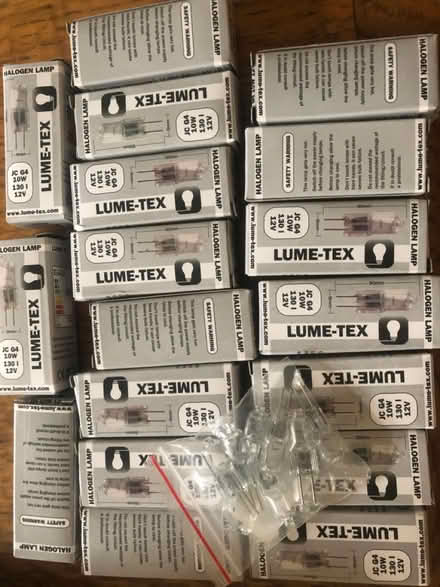 Photo of free 26 jc G4 10w 12v halogen bulbs (Holcombe BA3) #1