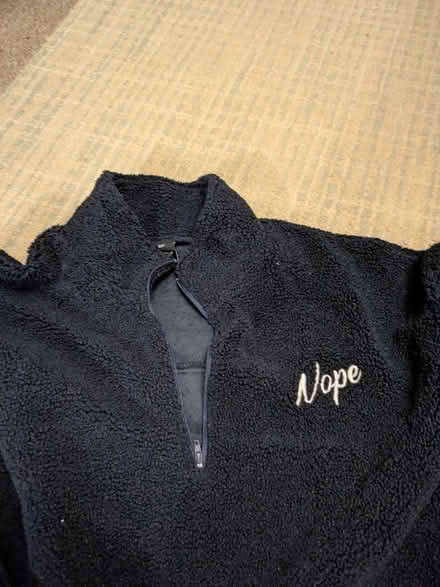 Photo of free Men's M Cider quarter zip fleece (Heaton) #4