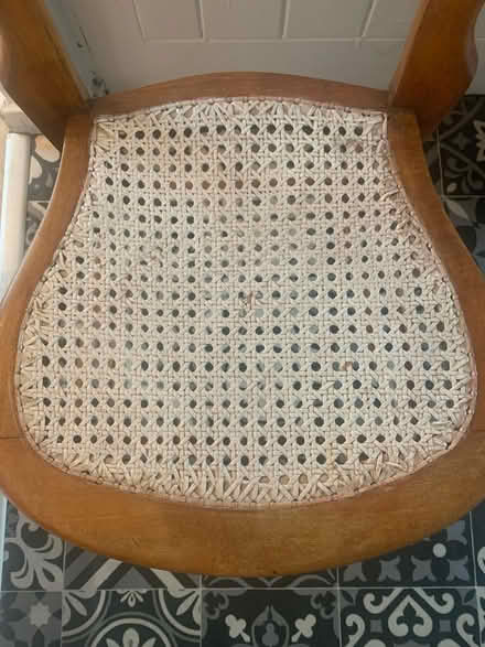 Photo of free Chair (De722bg) #2
