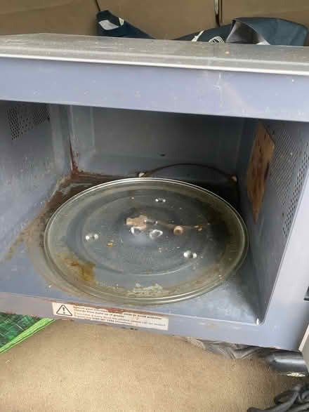Photo of free Microwave (Merton Park SM4) #3