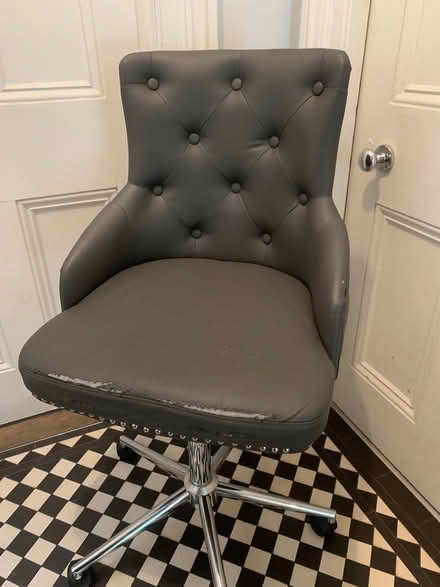 Photo of free Chair for office (Lee SE12) #1