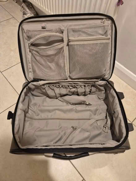 Photo of free Small suitcase (Cambridge CB1 (coleridge)) #3