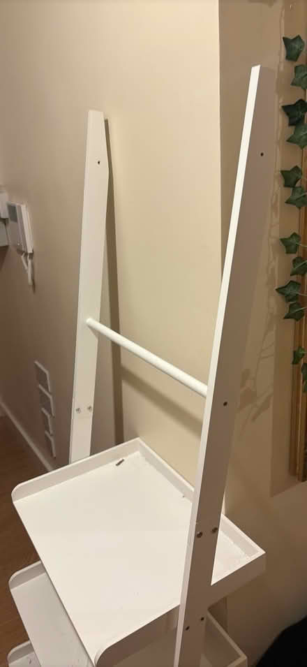 Photo of free Wall Shelf (RG1) #3