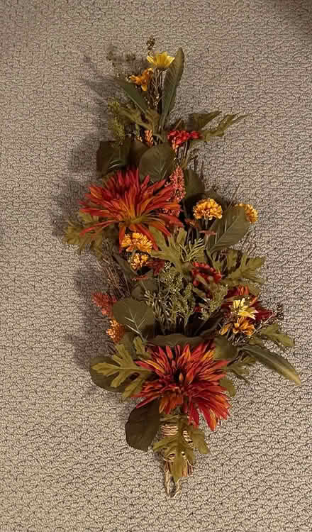 Photo of free Fall wreath (Alta vista / riverside) #2