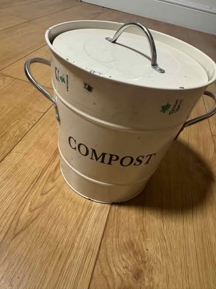Photo of free Interior Compost Bin (CT10) #1