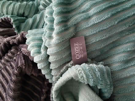 Photo of free Reversible double duvet set (Wallisdown BH12) #2