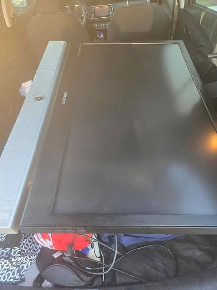 Photo of free Old tv (By the Loop) #1
