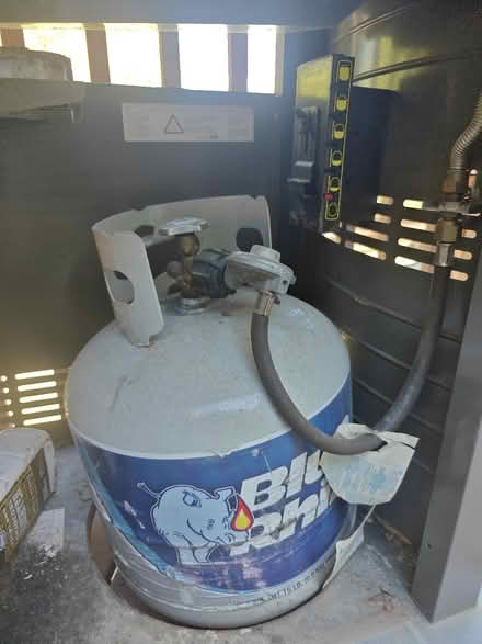 Photo of free Weber Gas Grill (Mableton) #3