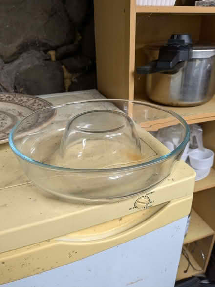 Photo of free Pyrex bundt cake or jelly mould (Bethesda LL57) #1