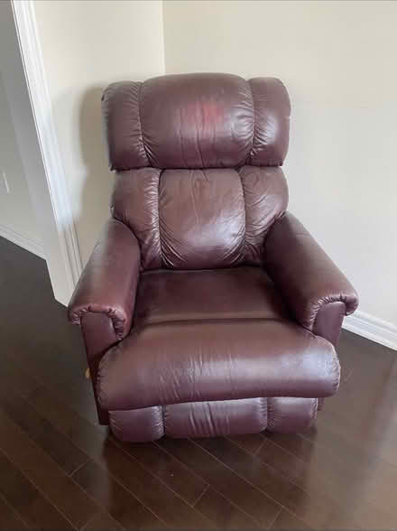 Photo of free leather reclining chair (Markham) #1
