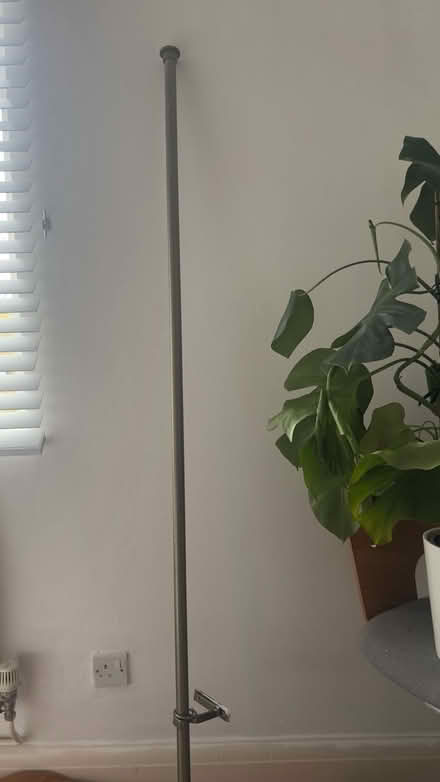 Photo of free Curtain pole 180cm (Ladbroke Grove W10) #1