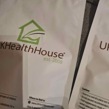 Photo of free Vitamins x2 omega 3 and Vit C (TW7) #4