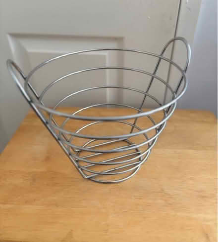 Photo of free Chrome fruit basket - 25 cm diameter (Lemsford AL8) #1