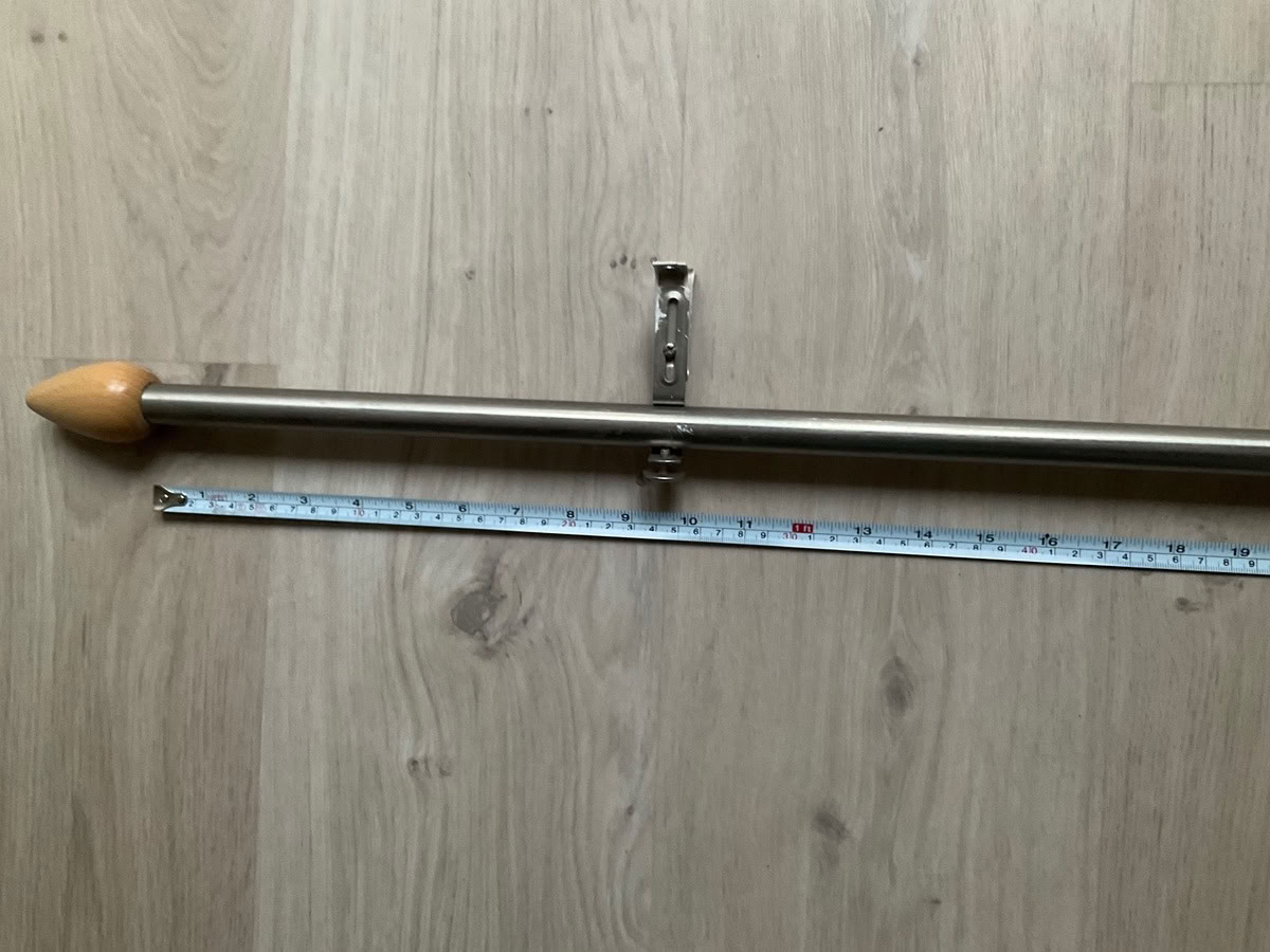 Free: Curtain rail, steel (Jesmond Park East NE7)