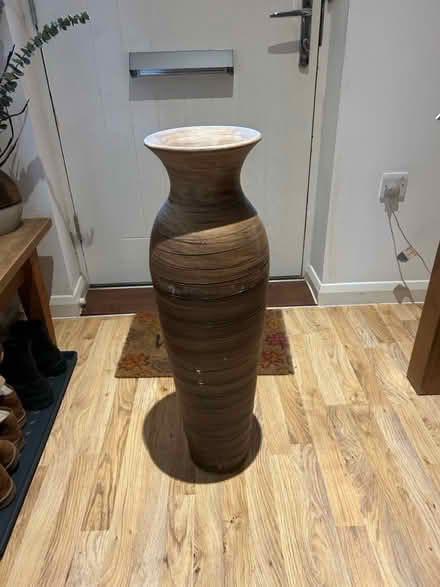 Photo of free Very large vase (En14bh EN1) #1