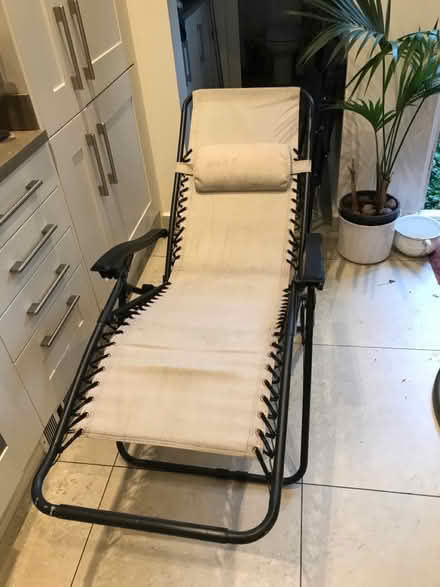 Photo of free Lounger (Shepherds Bush) #1