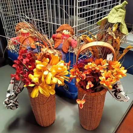Photo of free Autumn-Themed Baskets (Ridgefield Park) #1